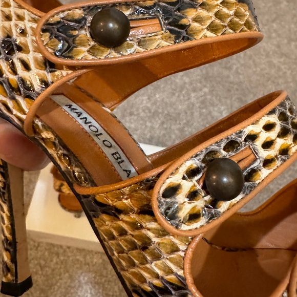Manolo Blahnik sandals size 37 - Picture 6 of 6